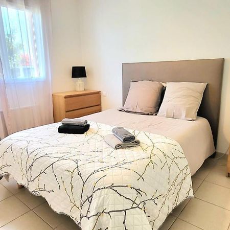Logement Thermale Et De Tourisme Les Acacias 6 جونزاك المظهر الخارجي الصورة